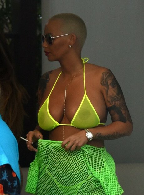 Amber Levonchuck exclusive model photo