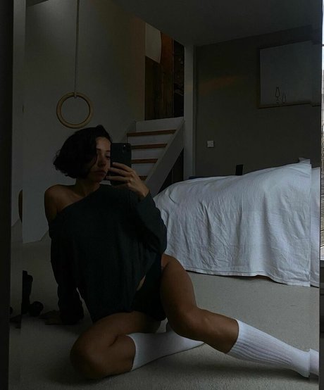 Zeynep Bastik model perfect gallery