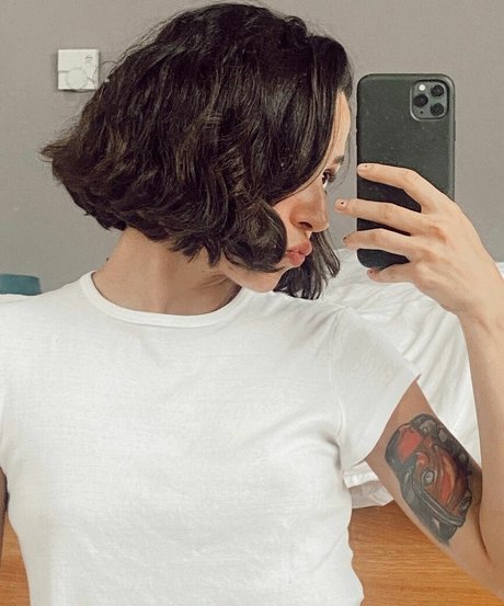 Zeynep Bastik nudes actress archive