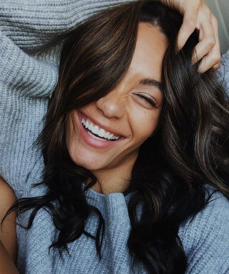 Alexis Gaube sexy pornstar img