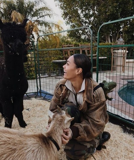 Alexis Gaube adult model galleries