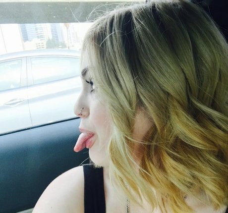 Alexis Raich nude model images