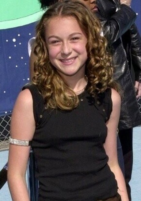 Alexa PenaVega beautiful actress image