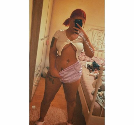 Alev Kartal star top picture