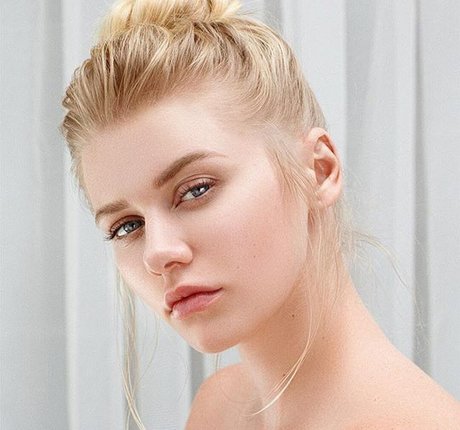 Alena Savostikova nice model images