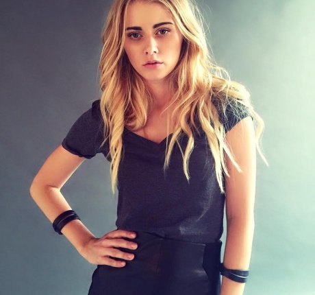 Alena Savostikova erotic star galleries