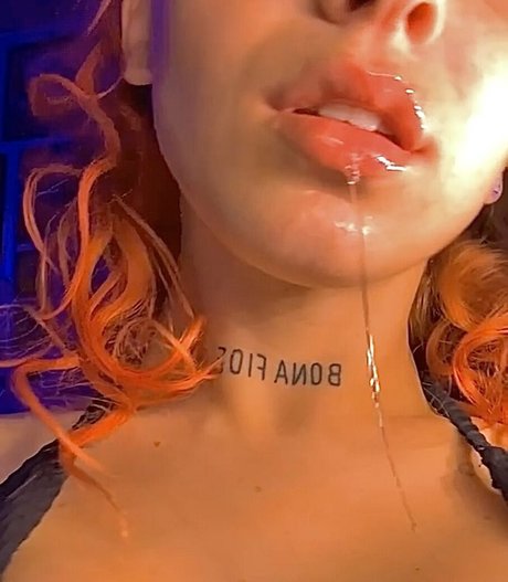 Jorjapaints erotic actress picture