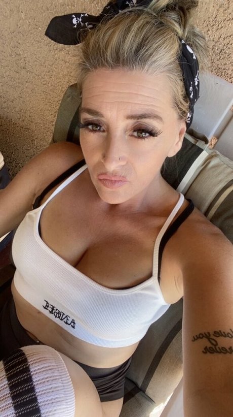 Babie Doll Bre star erotic picture