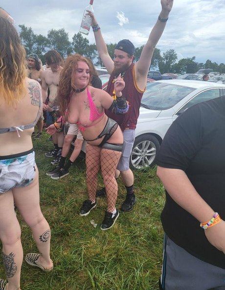 Aleigha James model art galleries