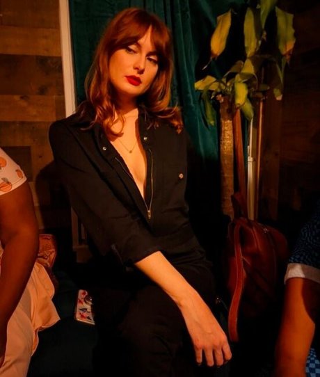 Erine Redhead_ model erotic images