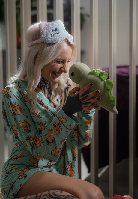 nava nextdoor art star galleries