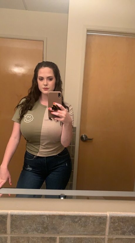 curvy onlyfans beautiful naked img