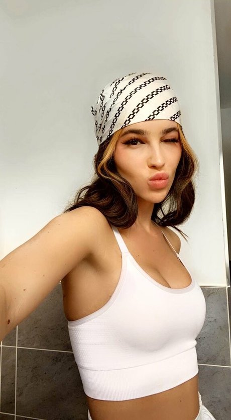 valiumlollipops sex model pictures