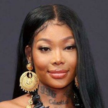 Summer Walker sexy model picture