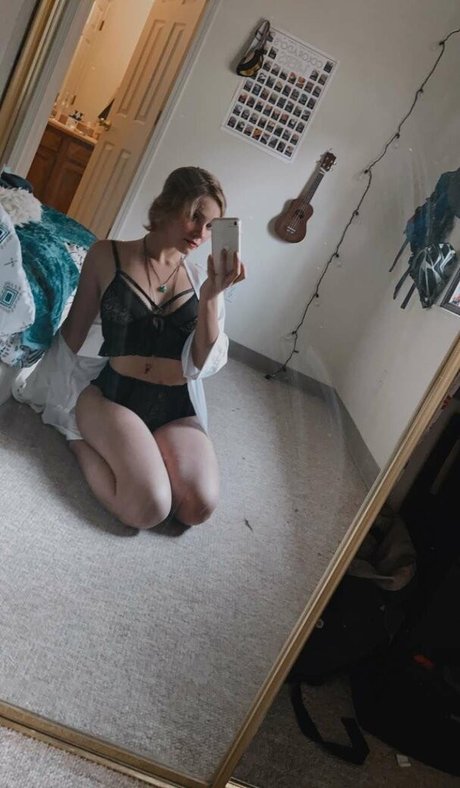 Lydia Anderson star perfect pictures