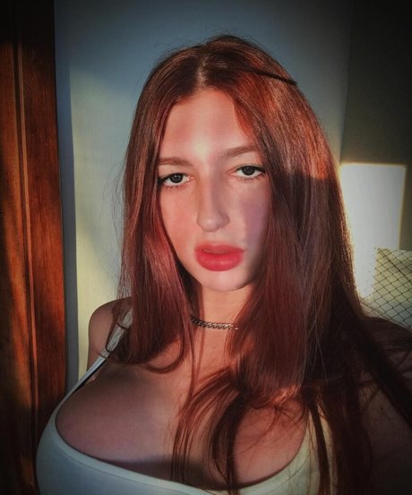 Nicky Oberlin top model galleries