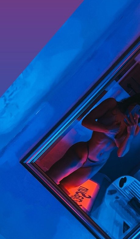 grovu georgiana pretty actress galleries