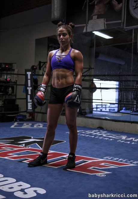 Tabatha Ricci model hot images