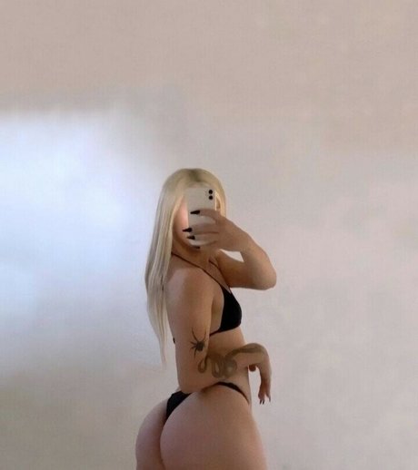 Maiafeel model adult pics