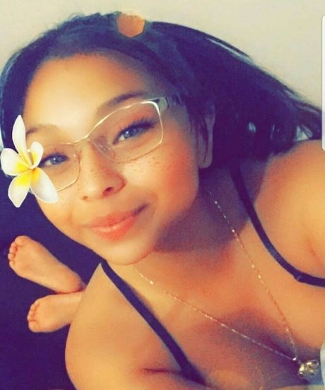 Hellovivifeet sexy star gallery