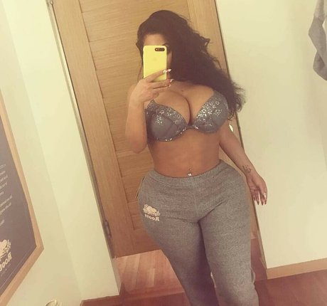 Amanda Rose Teig top actress img