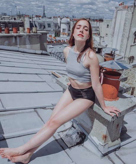 Lou Howard star exclusive photo