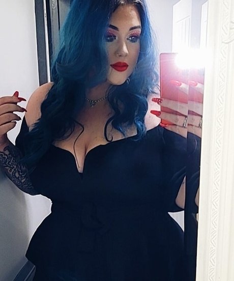 Thatcurvyone model free images