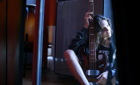 Erika Albonetti free star pics