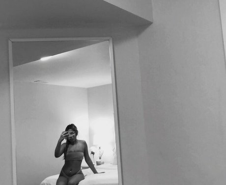 Taylor McCarthy model pornographic img