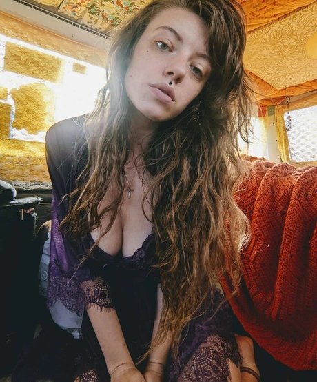 Taye Bae naked star archive