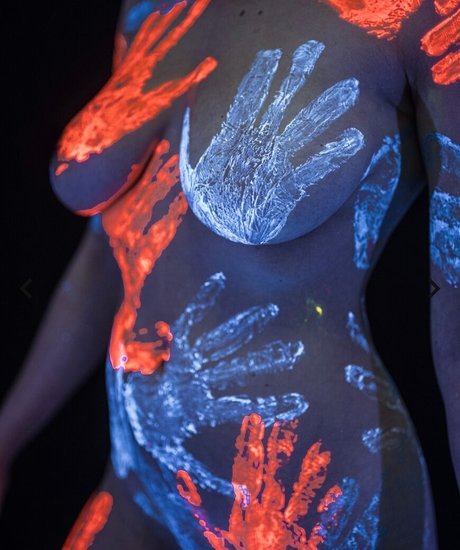 Kes Neale pornstar nude archive