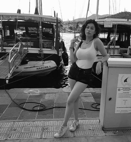 Cansu Cakal beautiful model photo