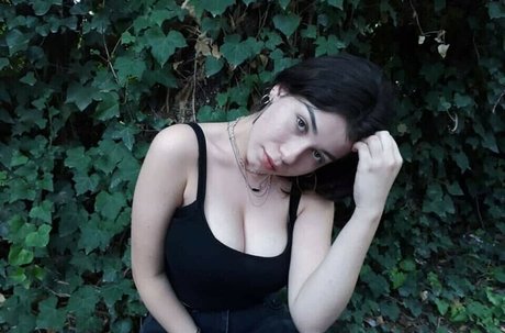 Cansu Cakal exclusive actress images