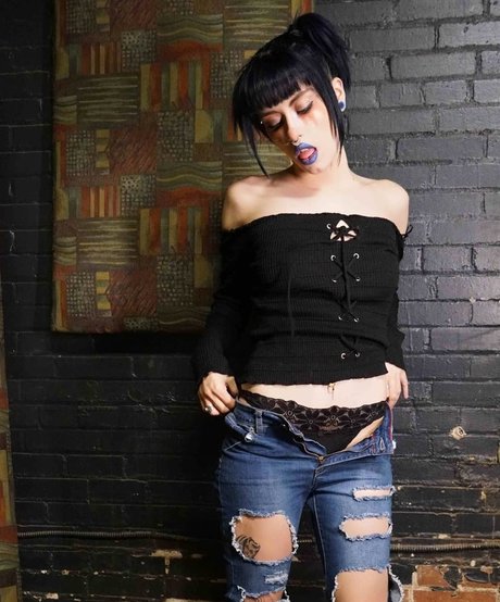 Taylor Evanchak model sexy galleries