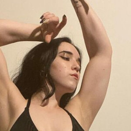 Amber The Valkyrie pretty pornstar img