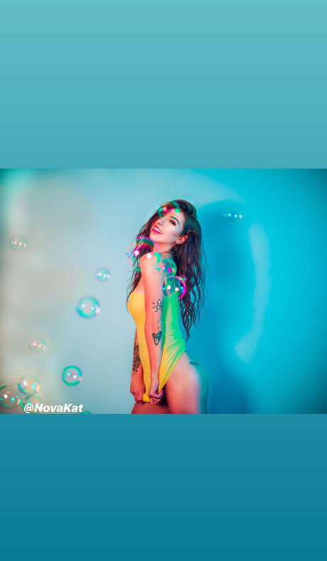 novakat star naked image