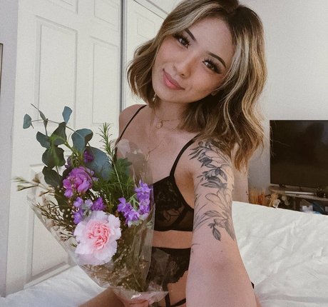 Crybabyiris top star photo