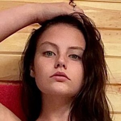 Petiteblondebaddie star sex pics