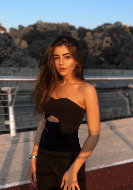 yanas0r0ka nude star photo