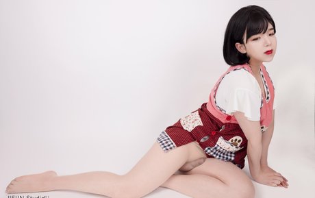 CD Jieun star pornographic img