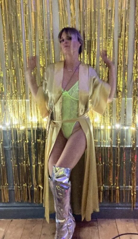 Morgana Robinson naked star picture