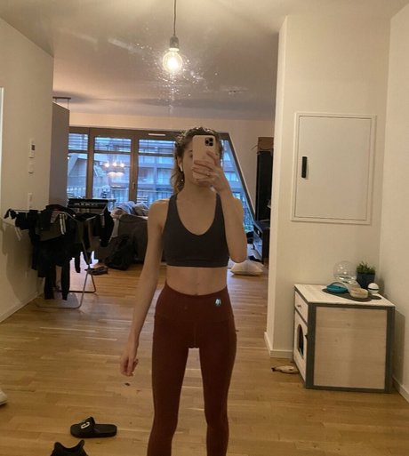 RyyFyy pornstar exclusive picture