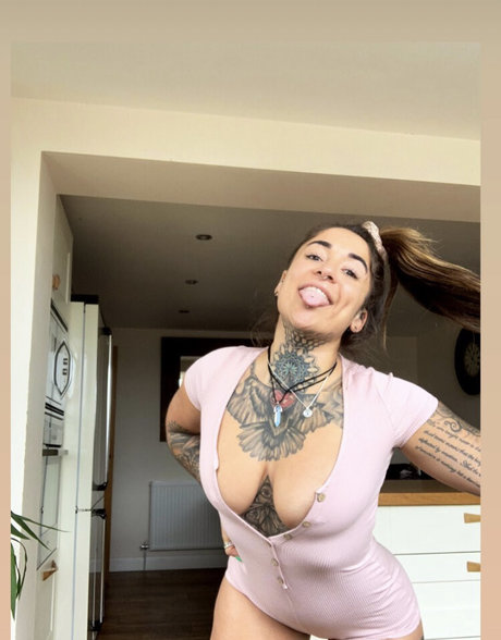 Rancesca lucia model adult img