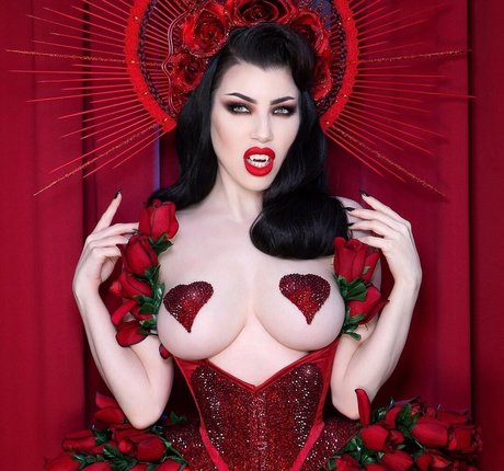 Threnody In Velvet xxx actress image