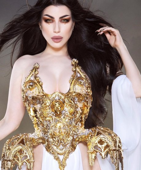 Threnody In Velvet exclusive actress images