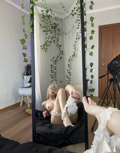 Alotropp pornstar nude photos