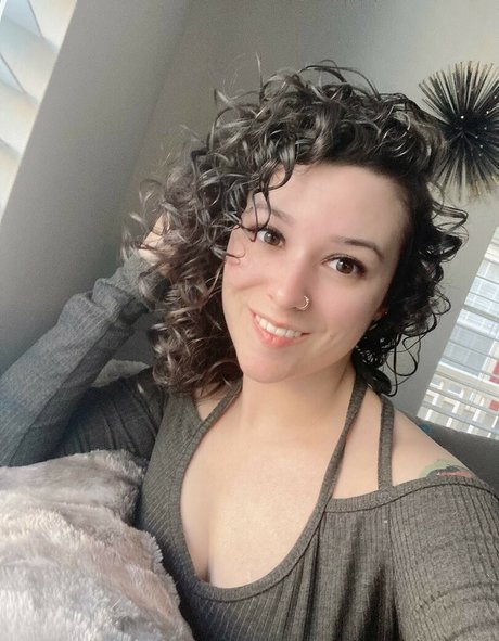 LadyDevann pornstar high quality picture