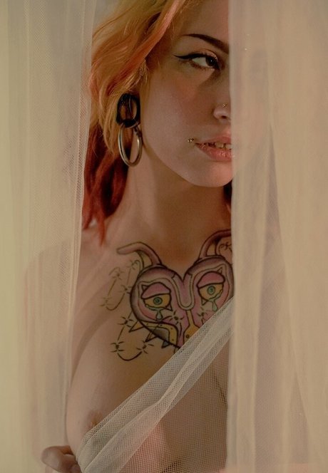 Sadtreep model nude archive