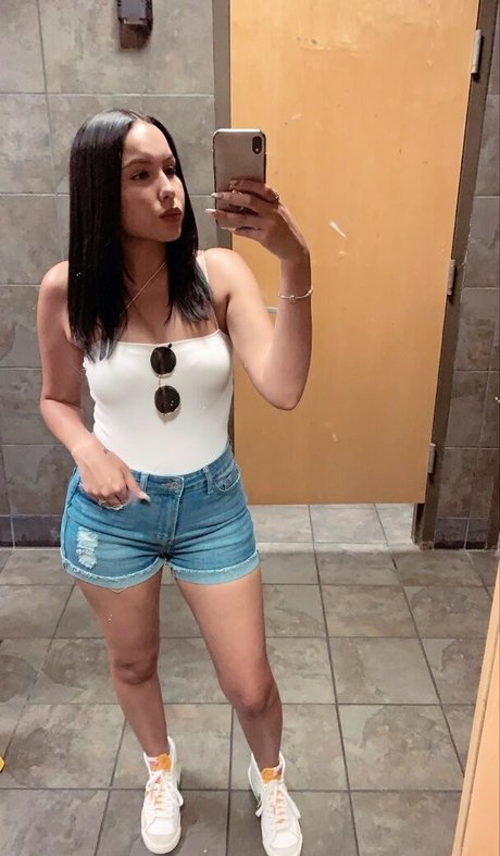 Alejandramariaxo exclusive model gallery