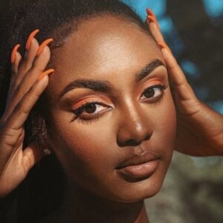 Kenicherie nudes star img